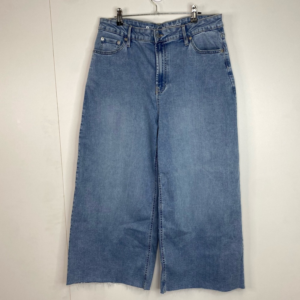NWOT Reitmans Super High Rise Size 32 Flare Leg Jeans Wide Leg Raw Hem